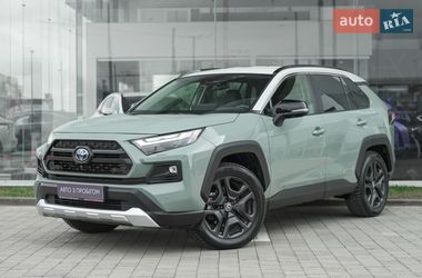 Внедорожник / Кроссовер Toyota RAV4 2023 в Львове