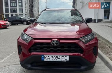 Внедорожник / Кроссовер Toyota RAV4 2018 в Киеве