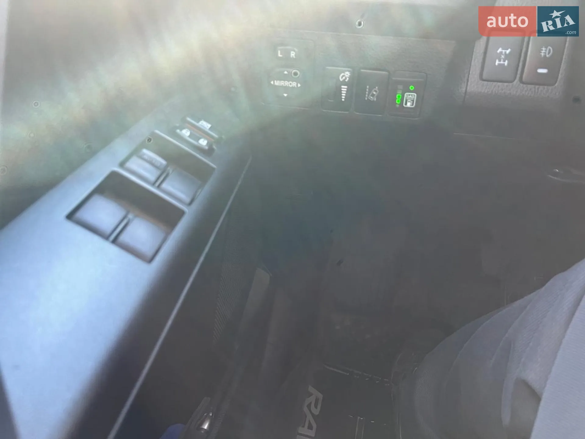 2018 Toyota RAV 4 - мініатюра 13