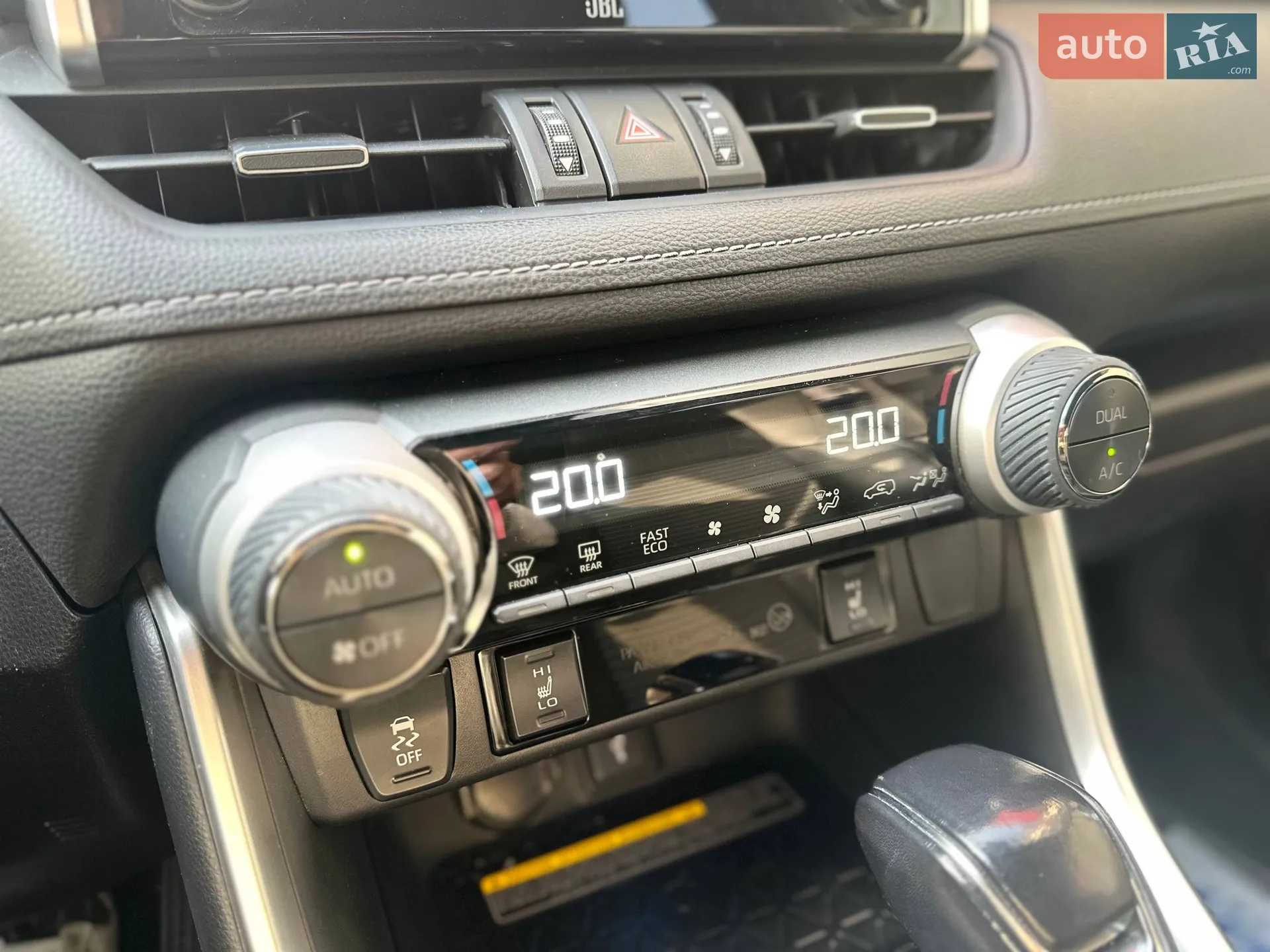 2020 Toyota RAV 4 - мініатюра 16