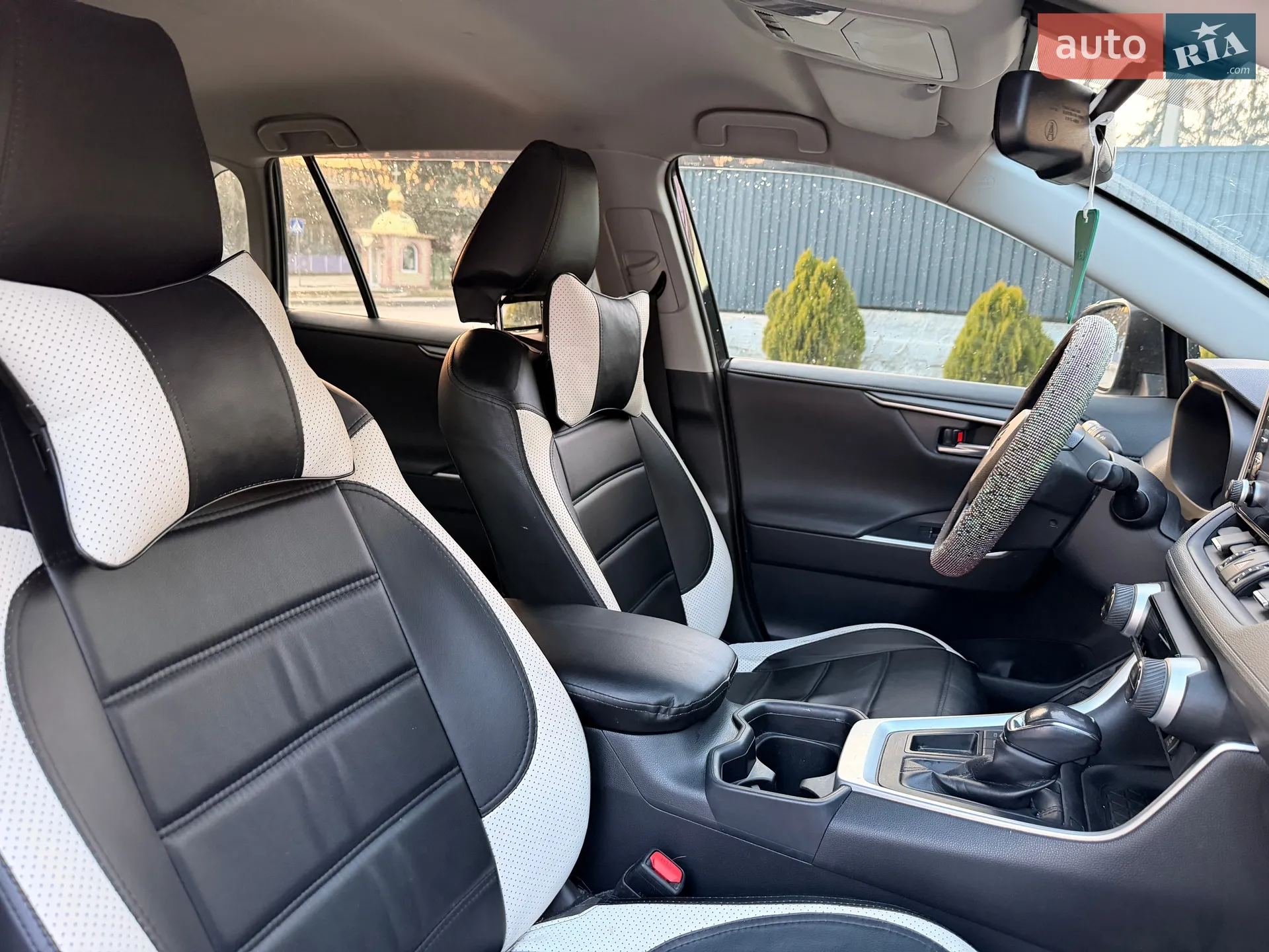 2019 Toyota RAV 4 - мініатюра 12