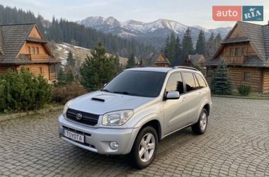 Позашляховик / Кросовер Toyota RAV4 2004 в Косові