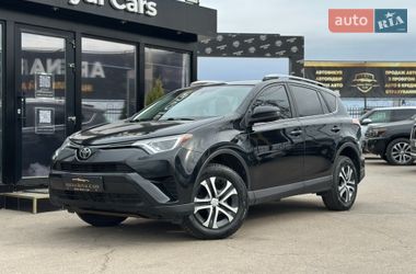 Позашляховик / Кросовер Toyota RAV4 2017 в Харкові