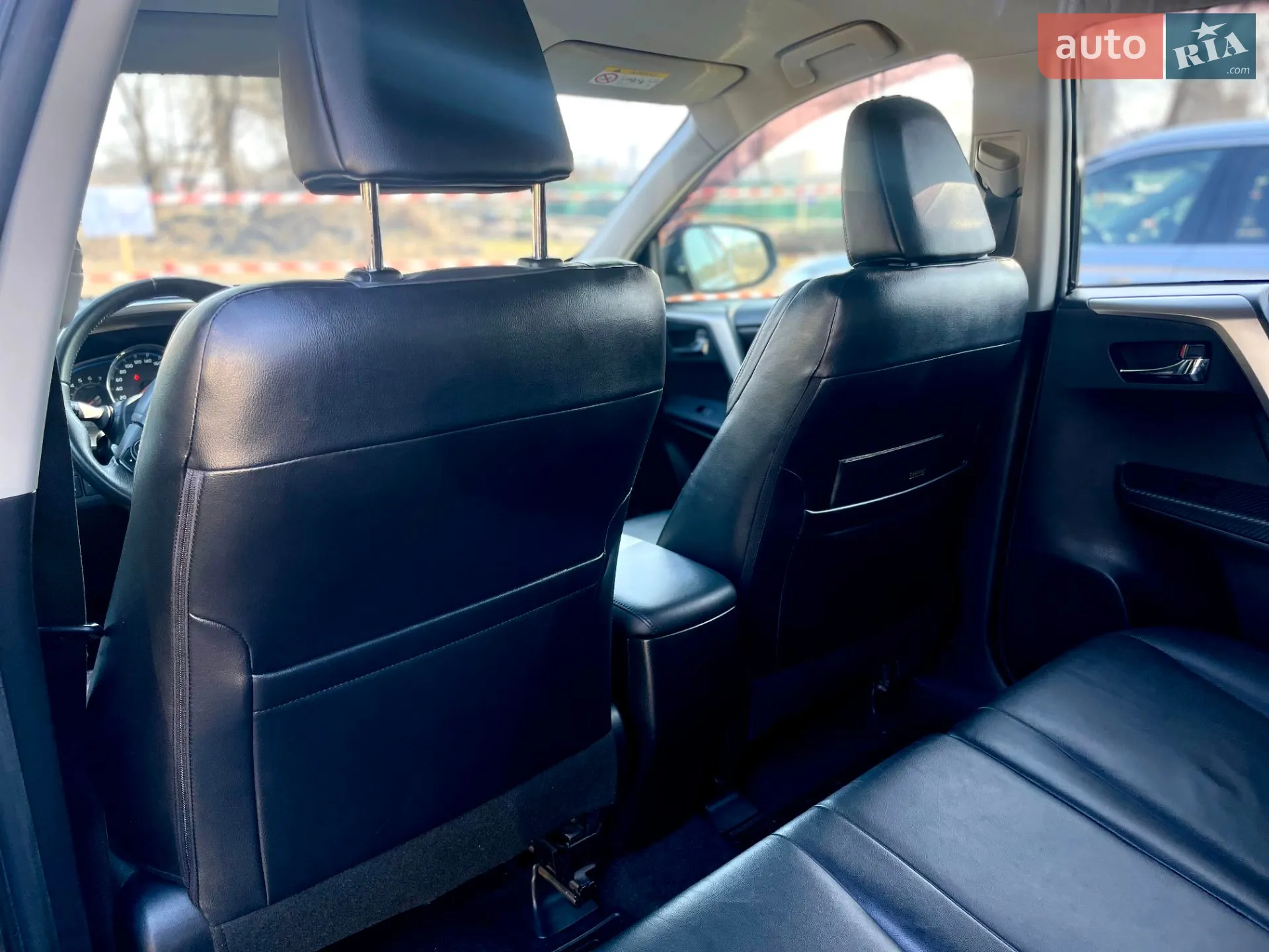 2014 Toyota RAV 4 - мініатюра 6