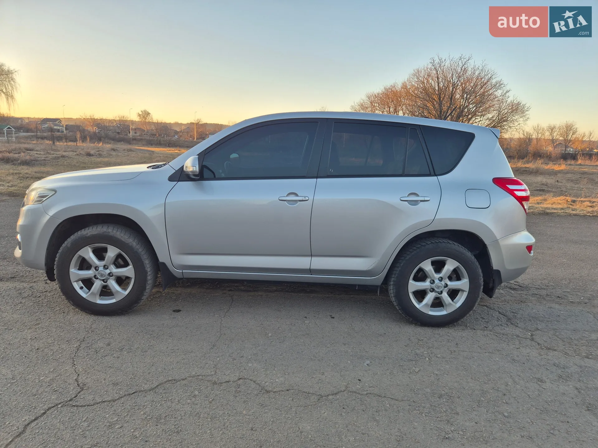 2010 Toyota RAV 4 - мініатюра 6