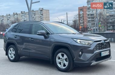 Внедорожник / Кроссовер Toyota RAV4 2020 в Харькове