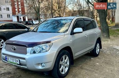 Внедорожник / Кроссовер Toyota RAV4 2006 в Николаеве