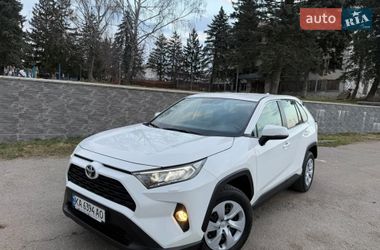 Внедорожник / Кроссовер Toyota RAV4 2020 в Виннице
