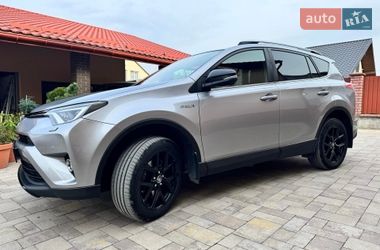 Внедорожник / Кроссовер Toyota RAV4 2018 в Львове