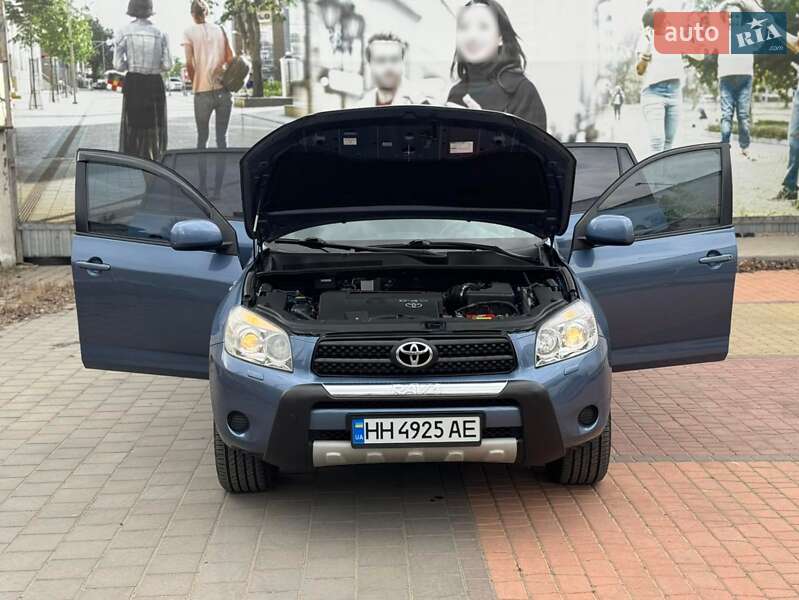 Позашляховик / Кросовер Toyota RAV4 2008 в Одесі