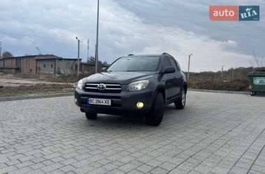 Позашляховик / Кросовер Toyota RAV4 2006 в Львові