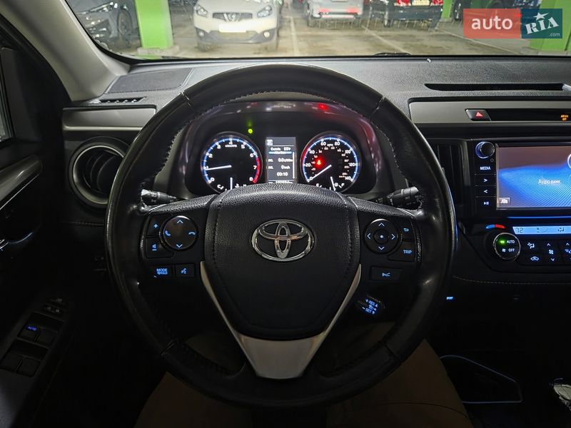 Внедорожник / Кроссовер Toyota RAV4 2017 в Киеве фото 10 Внедорожник / Кроссовер Toyota RAV4 2017 в Киеве