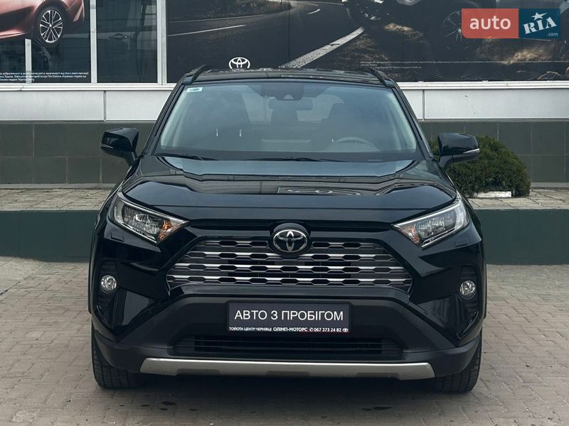 Внедорожник / Кроссовер Toyota RAV4 2020 в Черновцах