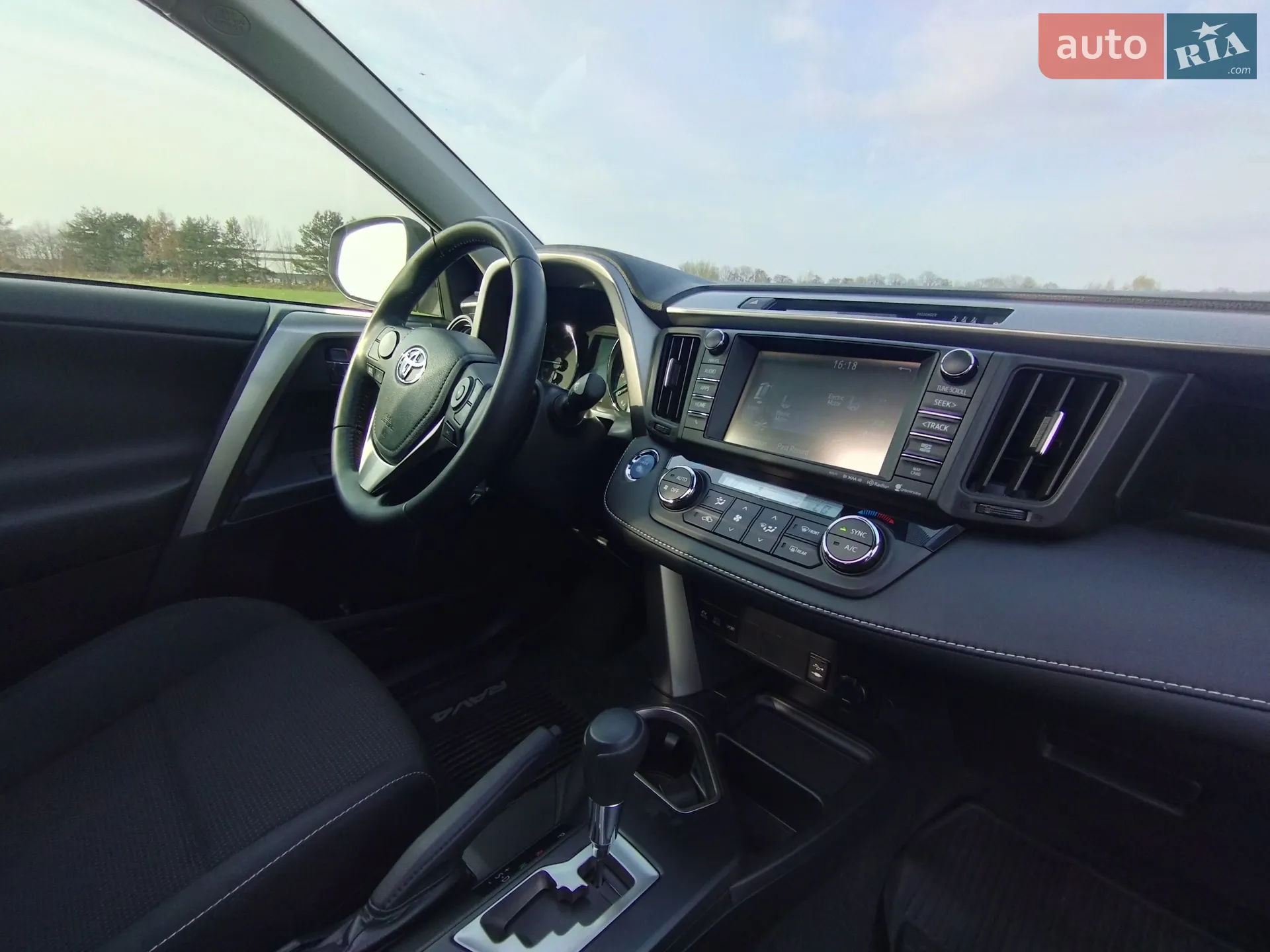 2017 Toyota RAV 4 - мініатюра 19