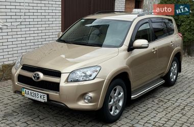 Внедорожник / Кроссовер Toyota RAV4 2010 в Виннице