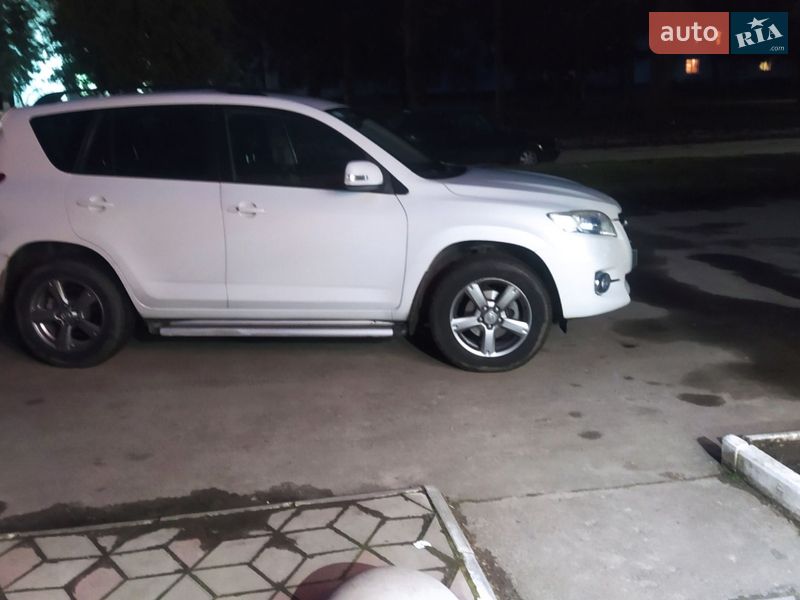 Toyota RAV4 2012