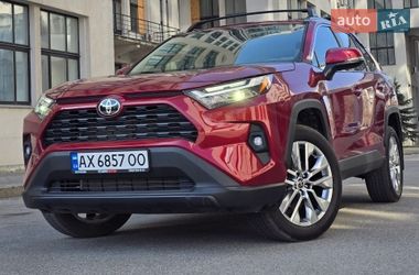 Позашляховик / Кросовер Toyota RAV4 2024 в Харкові