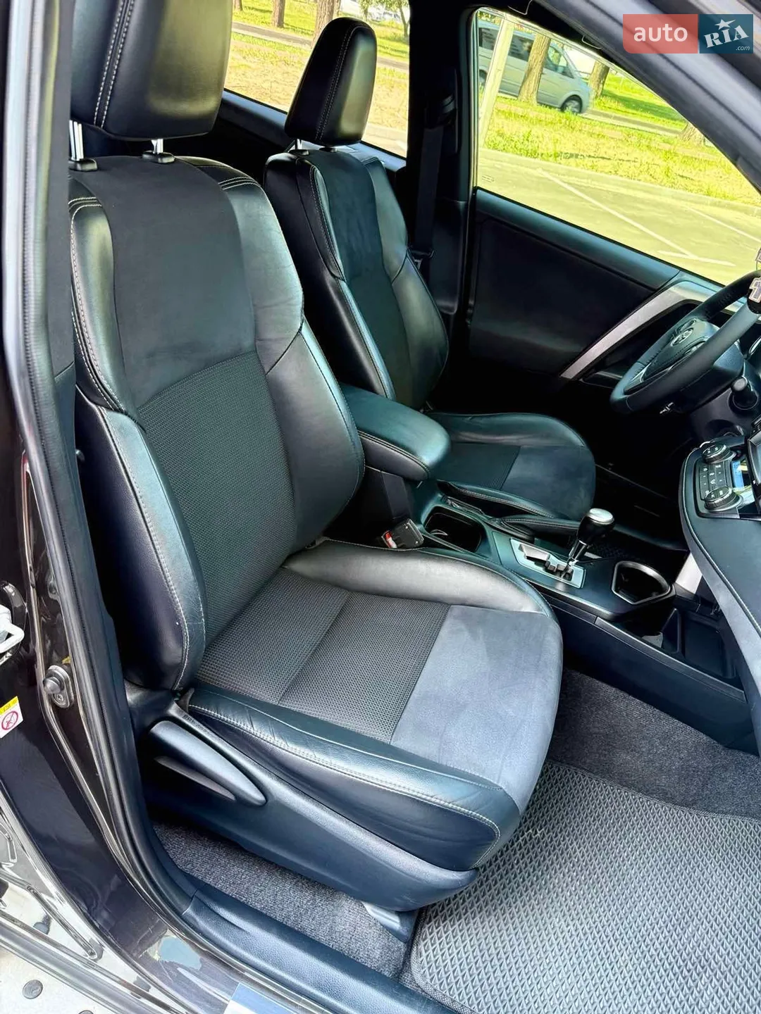 2016 Toyota RAV 4 - мініатюра 5