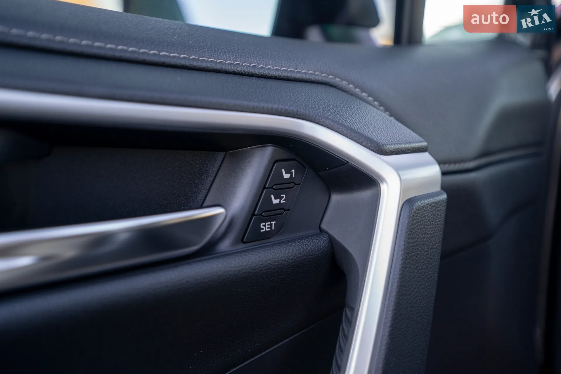 2020 Toyota RAV 4 - мініатюра 25