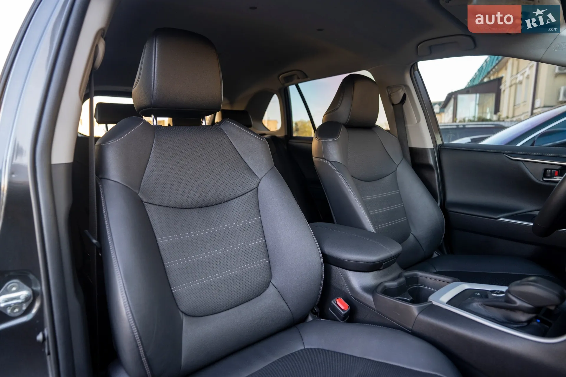2020 Toyota RAV 4 - мініатюра 42