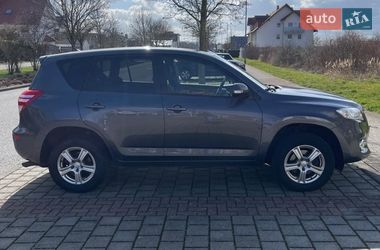 Внедорожник / Кроссовер Toyota RAV4 2011 в Стрые