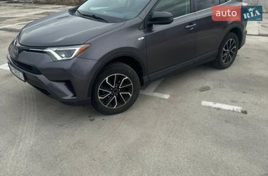 Внедорожник / Кроссовер Toyota RAV4 2016 в Запорожье
