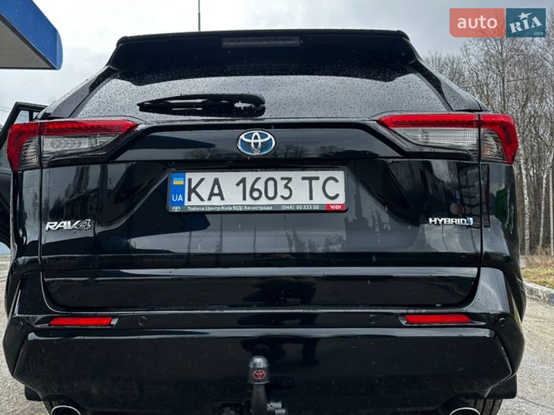 Позашляховик / Кросовер Toyota RAV4 2020 в Києві