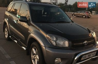 Позашляховик / Кросовер Toyota RAV4 2004 в Києві