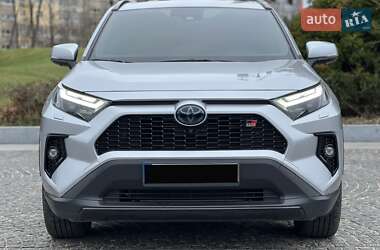 Позашляховик / Кросовер Toyota RAV4 2023 в Дніпрі