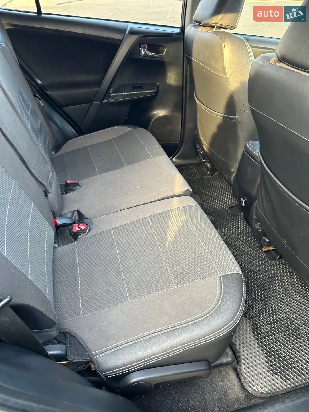 2014 Toyota RAV 4 - мініатюра 32