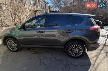 Позашляховик / Кросовер Toyota RAV4 2016 в Києві