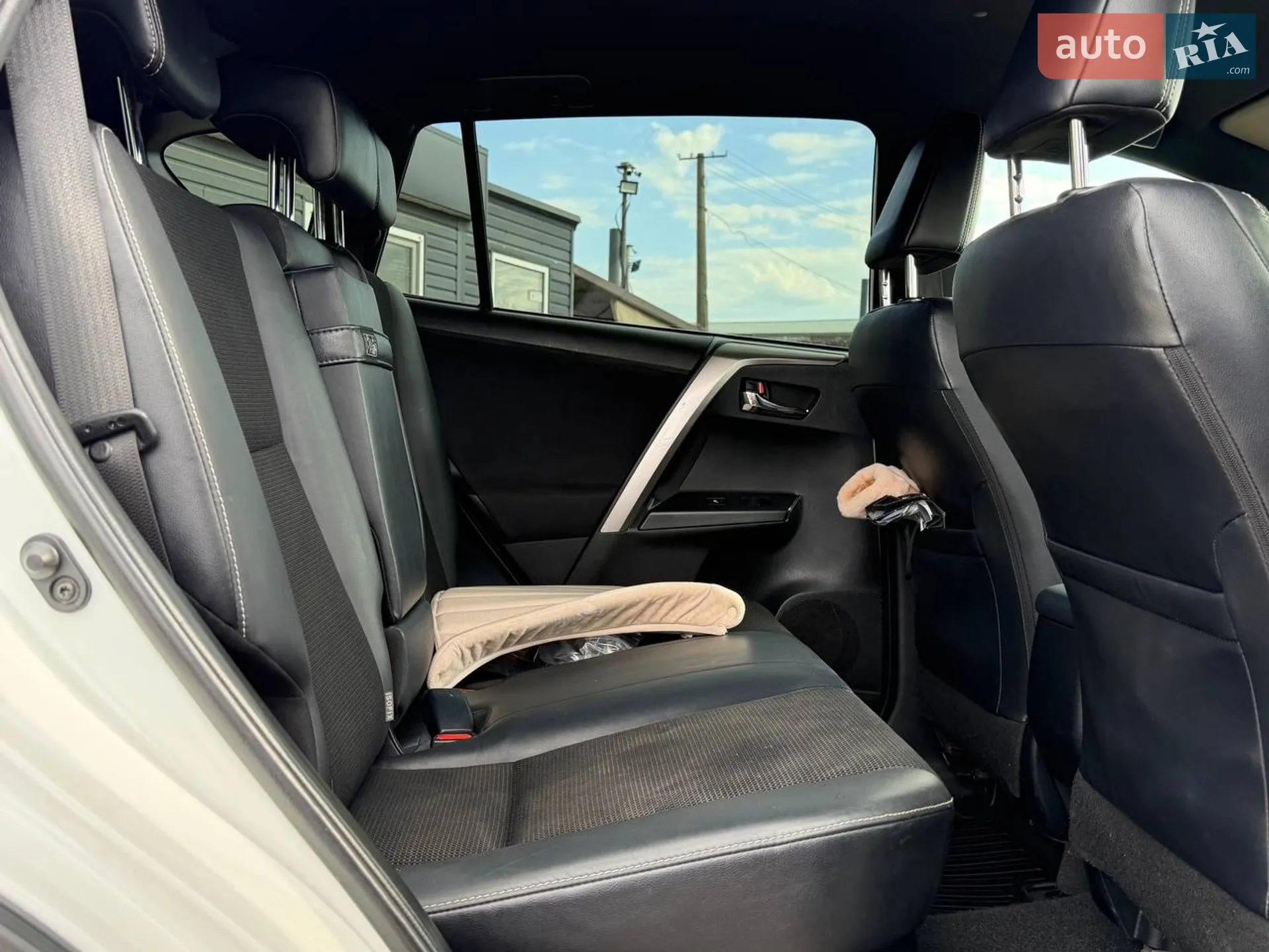 2018 Toyota RAV 4 - мініатюра 30