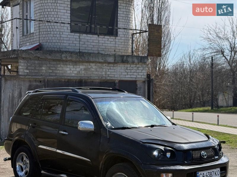 Позашляховик / Кросовер Toyota RAV4 2002 в Смілі