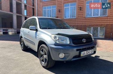 Позашляховик / Кросовер Toyota RAV4 2005 в Києві