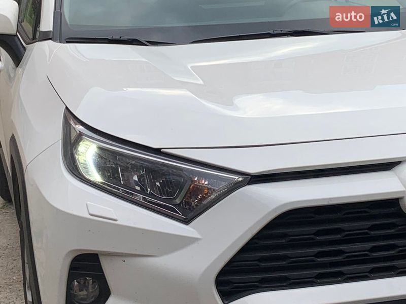 Внедорожник / Кроссовер Toyota RAV4 2019 в Запорожье фото 6 Внедорожник / Кроссовер Toyota RAV4 2019 в Запорожье