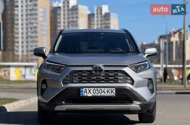 Внедорожник / Кроссовер Toyota RAV4 2021 в Киеве