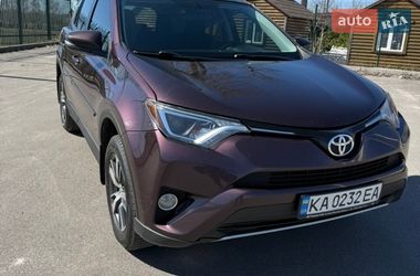 Позашляховик / Кросовер Toyota RAV4 2016 в Броварах