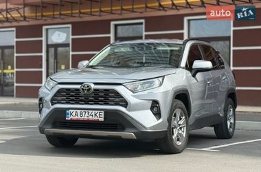 Внедорожник / Кроссовер Toyota RAV4 2022 в Умани