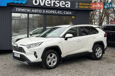 Внедорожник / Кроссовер Toyota RAV4 2021 в Хмельницком
