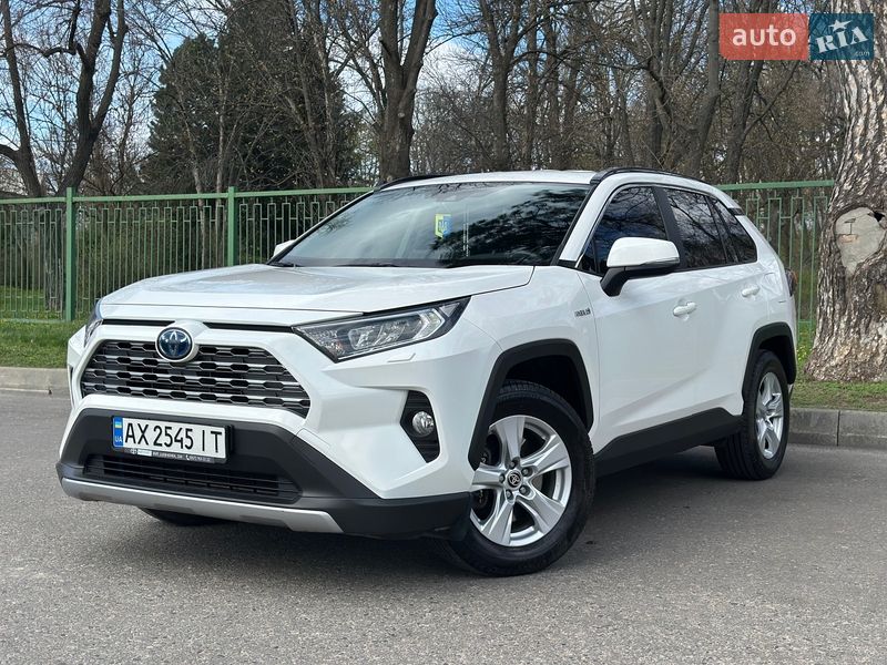 Внедорожник / Кроссовер Toyota RAV4 2020 в Харькове