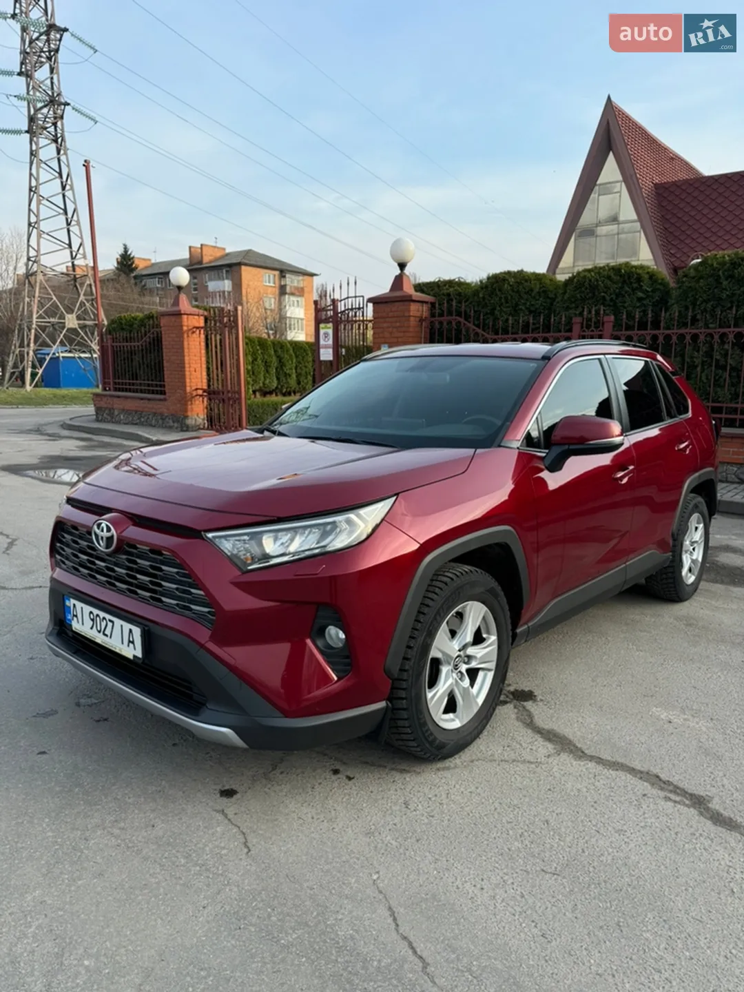 2019 Toyota RAV 4 - фото 1