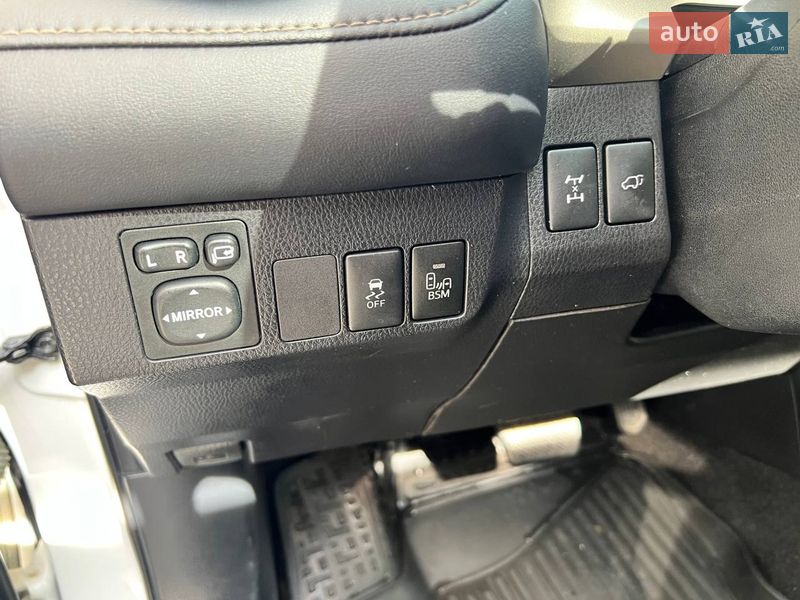 Позашляховик / Кросовер Toyota RAV4 2013 в Одесі