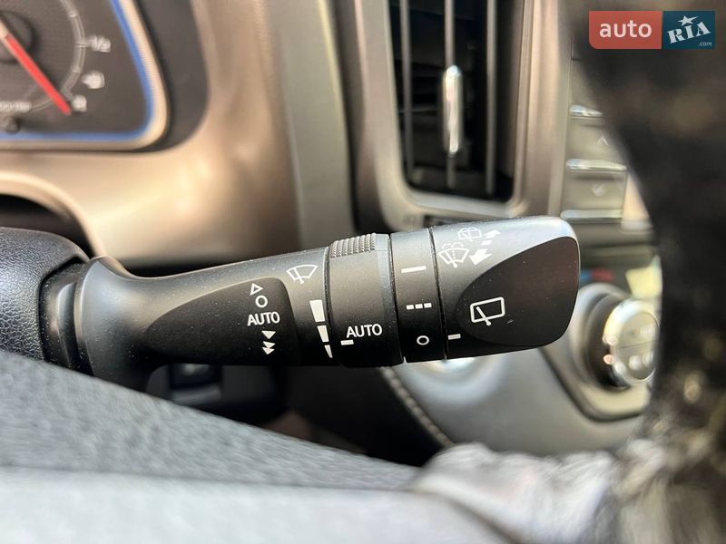 Позашляховик / Кросовер Toyota RAV4 2013 в Одесі