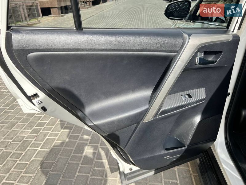 Позашляховик / Кросовер Toyota RAV4 2013 в Одесі