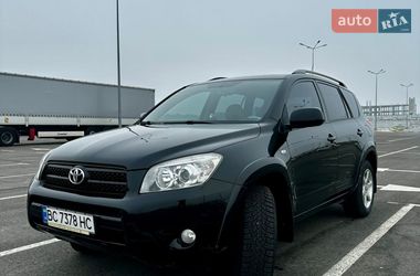 Позашляховик / Кросовер Toyota RAV4 2007 в Львові