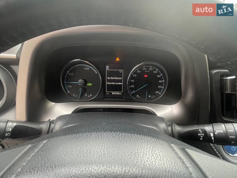 Позашляховик / Кросовер Toyota RAV4 2018 в Львові