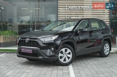 Внедорожник / Кроссовер Toyota RAV4 2020 в Львове