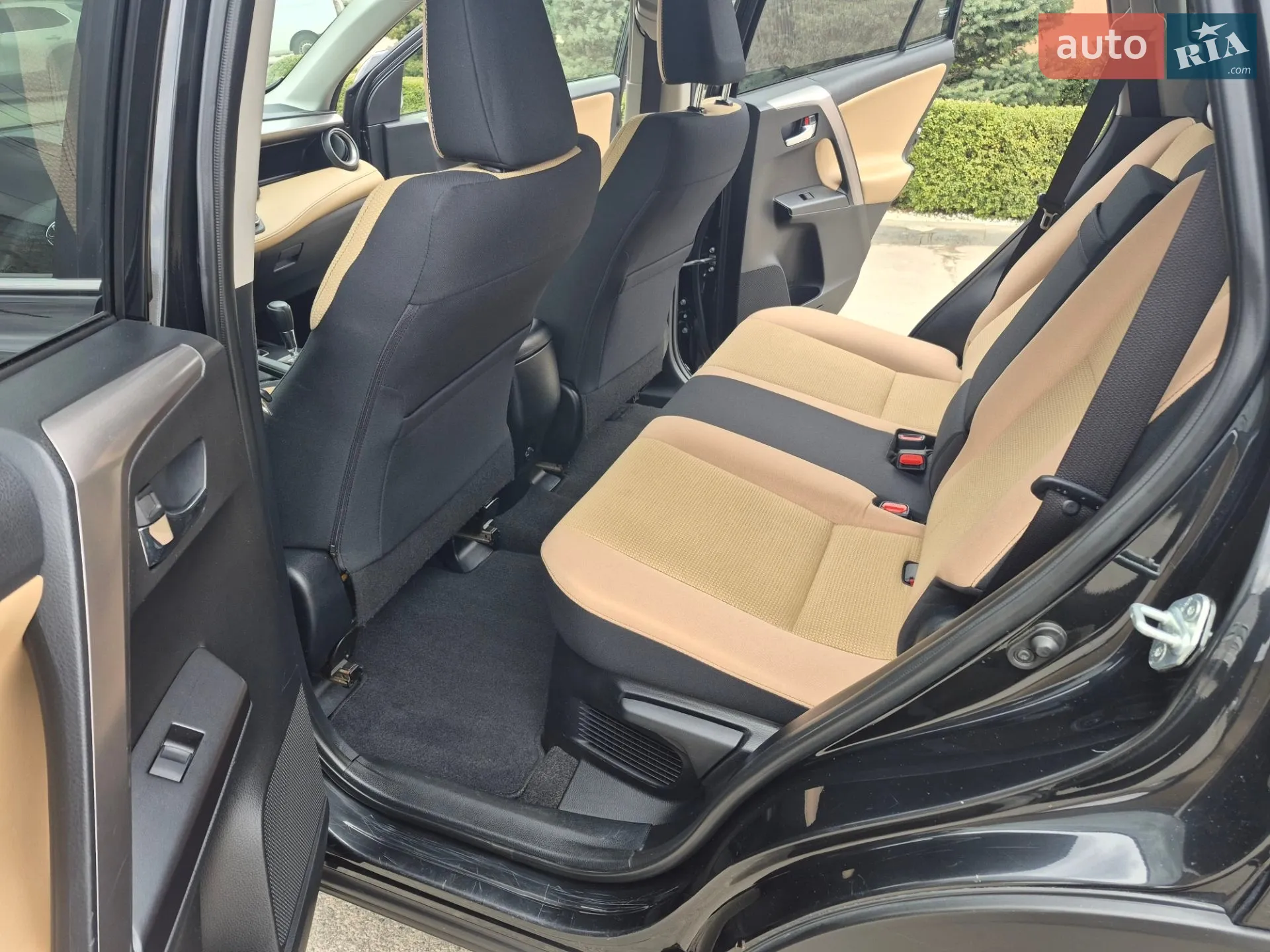2015 Toyota RAV 4 - мініатюра 10