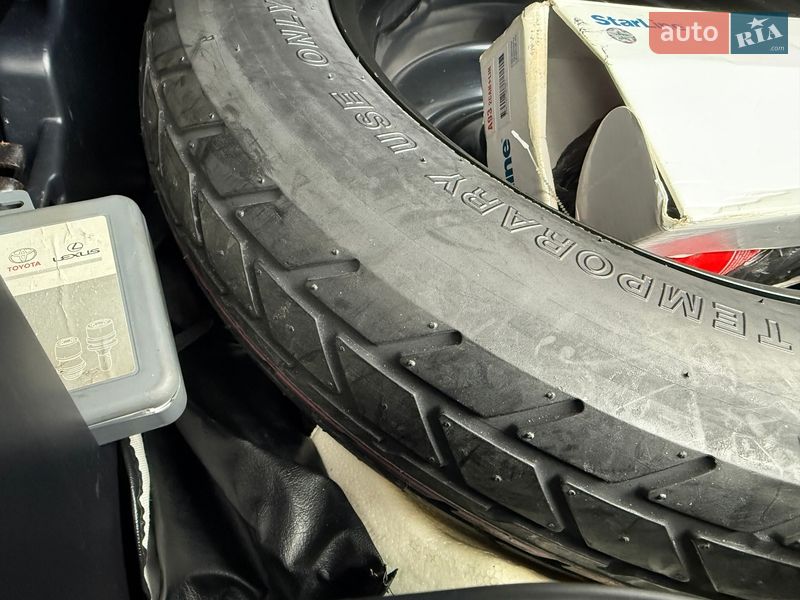 Внедорожник / Кроссовер Toyota RAV4 2017 в Виннице