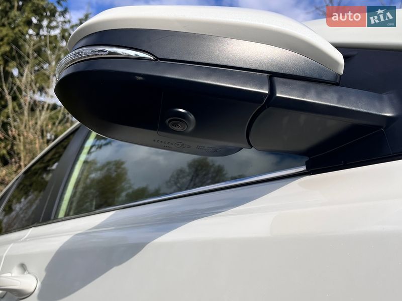 Внедорожник / Кроссовер Toyota RAV4 2018 в Львове